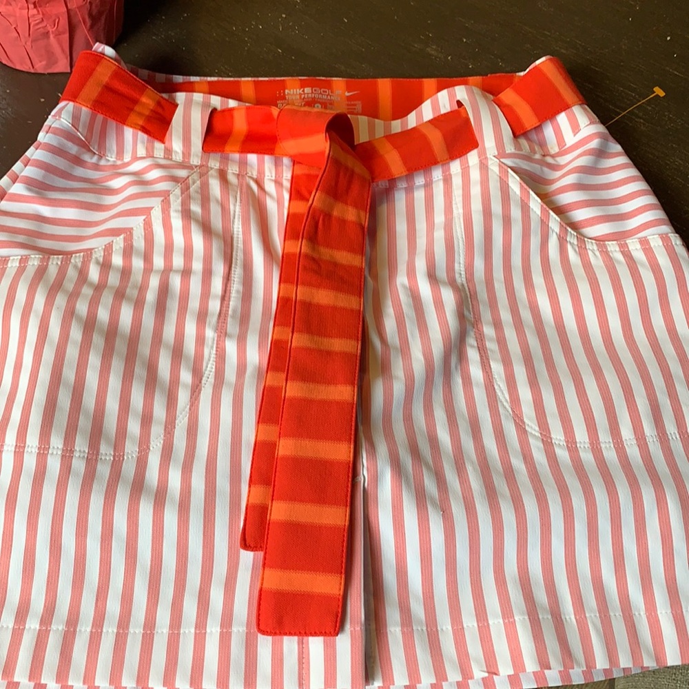 Nike golf tour performance 3 in 1 convertible skirt snd shorts. NWOT. Retail 120